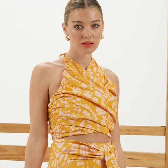 Mon Renn Monarch Halter Crop Top - Picture 1 of 5